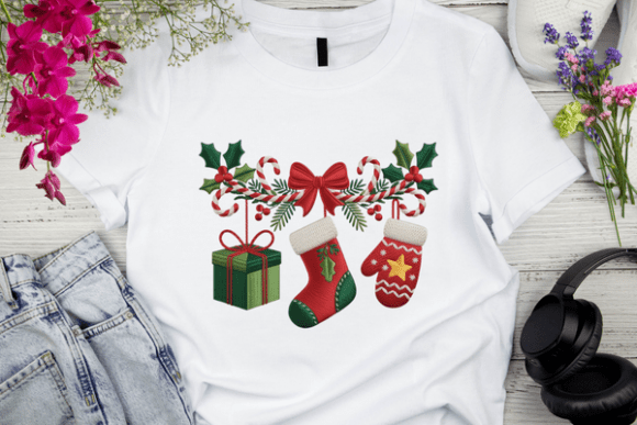 Download Winter Holiday Decorations T-shirt - Holiday decorations Collection